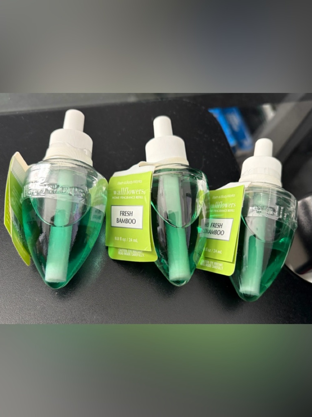 BRAND NEW 3x24ML. BATH & BODY WORKS FRESH BAMBOO WALLFLOWERS SCENTED OIL REFILLS